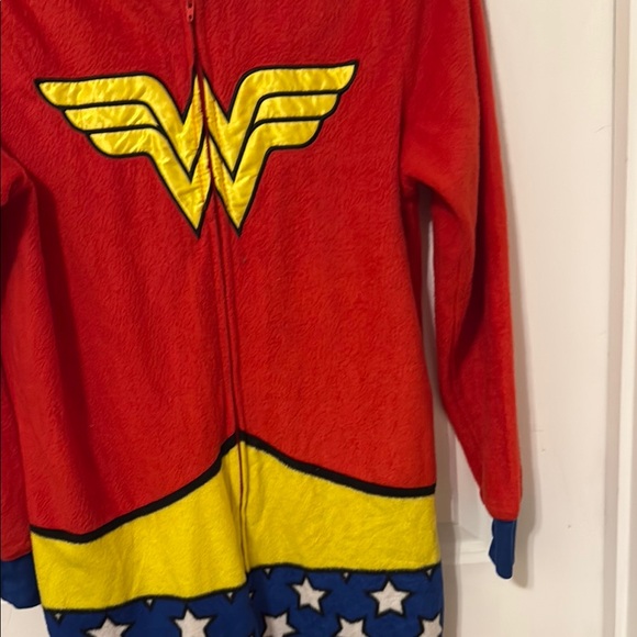 Women's wonder, woman Superhero Hooded Onesie - Red and Blue - Picture 5 of 12